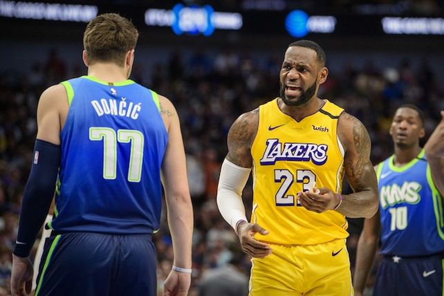 LeBron brilló para el séptimo triunfo seguido de los Lakers