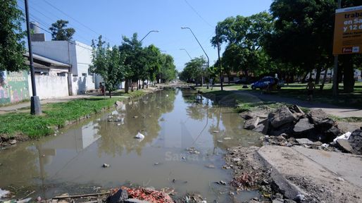 Calles destruidas y obras a un ritmo lento, ponen de mal humor a los vecinos