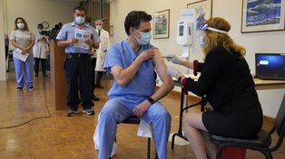 Estados Unidos aplicó las primeras dosis de la vacunación contra el Covid-19