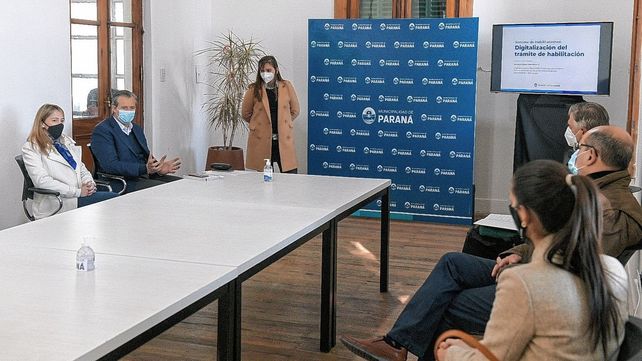 En Paraná se podrá habilitar un comercio en 24 horas