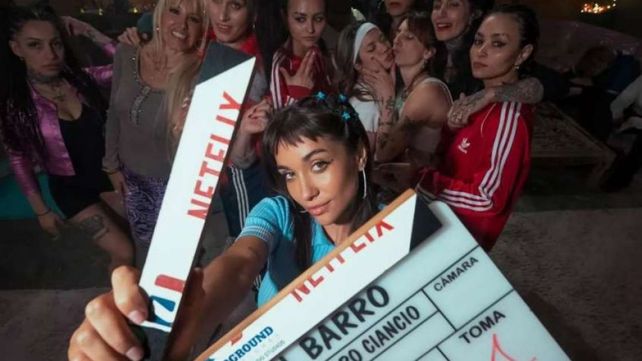 María Becerra es una de las protagonistas de En el barro