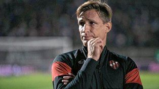 El ex-Patronato Facundo Sava presentó la renuncia en Atlético Tucumán.