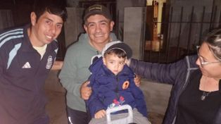 Vecinos rescataron a un niño de 2 años que se ahogó con una moneda de $1