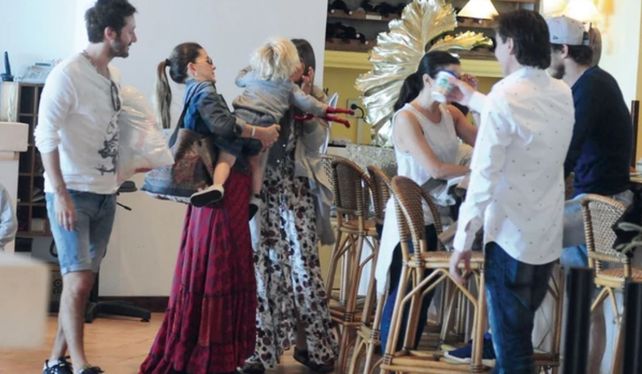 Las imágenes del encuentro entre Pampita y la China Suárez