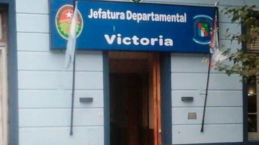 Investigan la muerte de una mujer en Victoria
