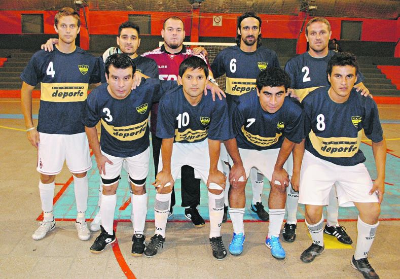 Futsal. Este deporte irrumpió con todo en 2013 integrándose a la Liga Santafesina y deparó en dos terceros puestos más que meritorios. Actualmente