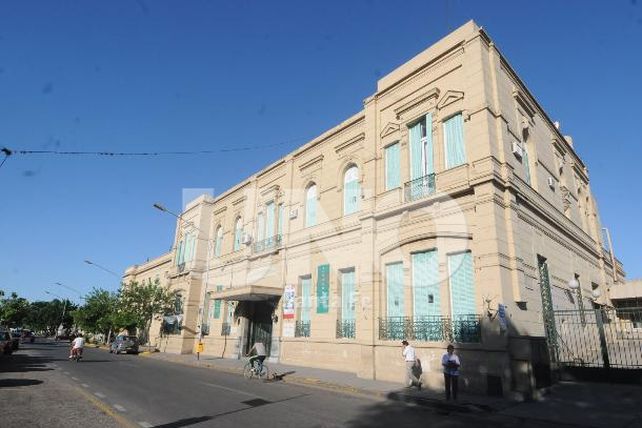 Una joven de 15 años resultó herida de bala en Alto Verde