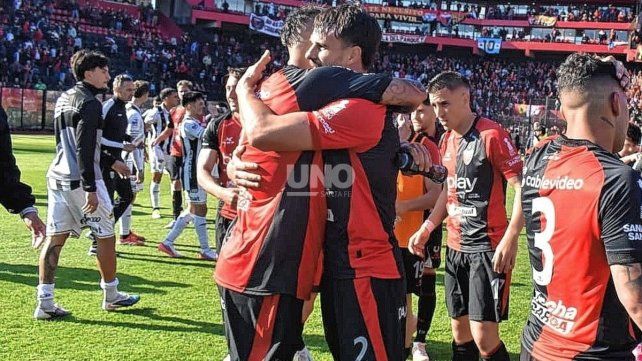 Pasaron de estar relegados a ser titulares en Colón de la mano de Iván Delfino