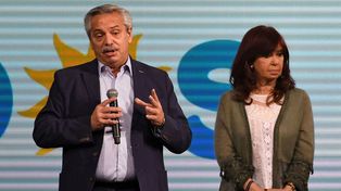 Dos actos y una marcha a Plaza de Mayo sin Alberto ni Cristina en el día de la Lealtad