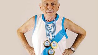 Murió esta tarde a los 98 años, Efraín Wachs, un campeón de la vida