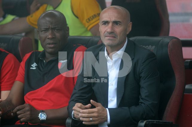 Paolo Montero está en la órbita de tres clubes