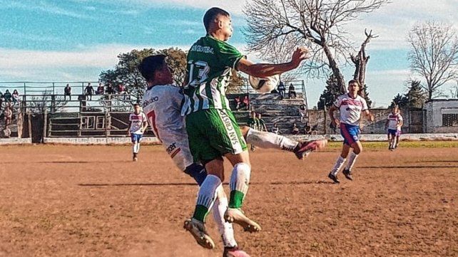 Vecinal Gálvez sigue a paso firme en el ascenso de la Liga Vecinal Gálvez sigue a paso firme en el ascenso de la Liga