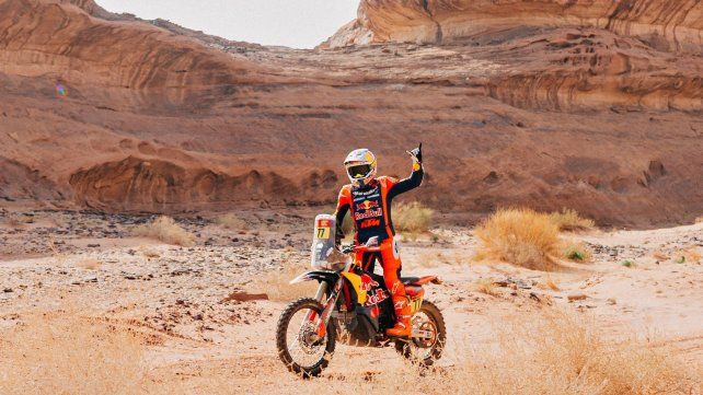 Luciano Benavides lleva adelante un gran Dakar.