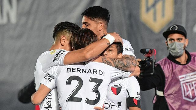 Santiago Pierotti convirtió el segundo gol con el que Colón superó a Independiente en San Juan.&nbsp;