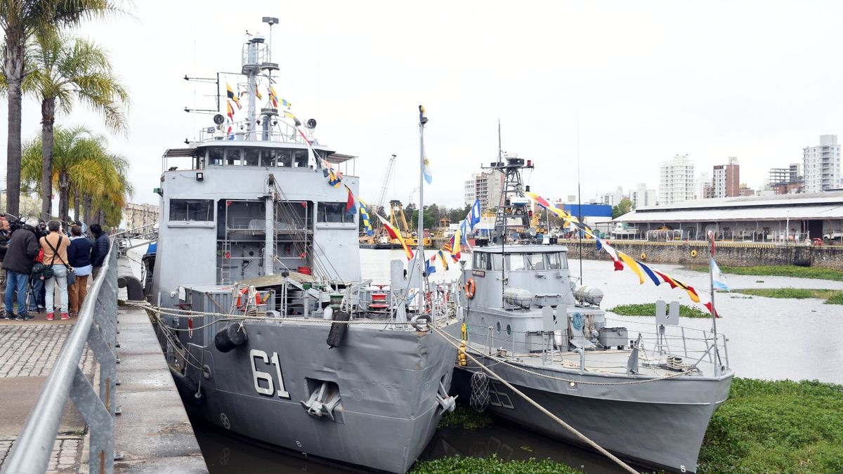 Buques de la Armada llegaron al Puerto de Santa Fe: coordinan un operativo sanitario costero en Alto Verde y zona de islas