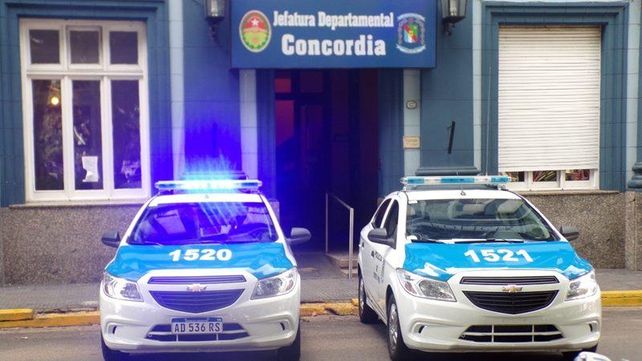 Estudiante de 14 años llevó una réplica de arma a una escuela de Concordia