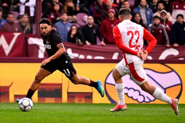 Independiente reaccionó a tiempo, goleó a Lanús y volvió a meterse en zona de playoffs del Clausura