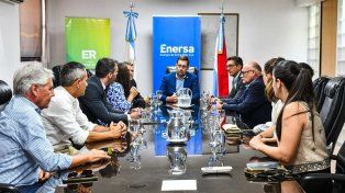 Enersa y la Secretaría de Turismo promueven la instalación de cargadores eléctricos
