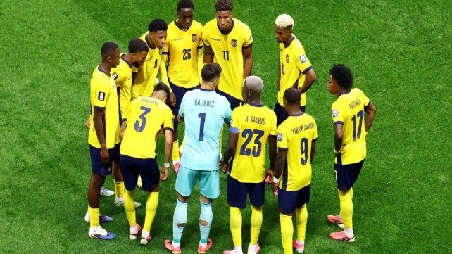 Controversia por supuestas amenazas a la selección de Ecuador en la previa ante México