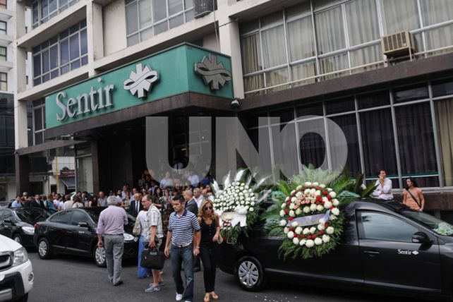 Una multitud acompañó el cortejo fúnebre en el último adiós a Serena