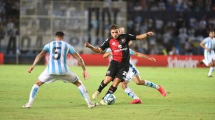 En el medio. Julián Fernández será importante en la recuperación para que Newell’s ejerza la posesión de la pelota. El batallador volante acostumbra a tener un nivel parejo.&nbsp;