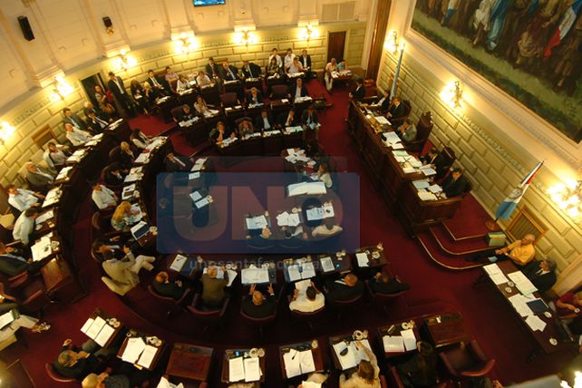 Radicales y socialistas ajustan cambios para la reforma fiscal