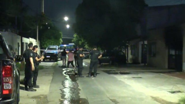 Un hombre murió al incendiarse una casa en barrio Tiro Suizo