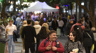 La 10ª edición de La Noche de las Peatonales ya está en marcha.