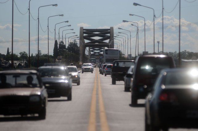 El nuevo puente Santa Fe-Santo Tomé estaría listo en 2027.