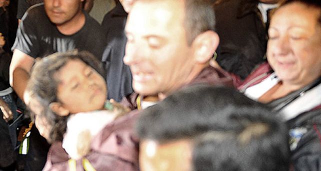 La nena de tres a&ntilde;os salvada de un pozo se recupera en un hospital