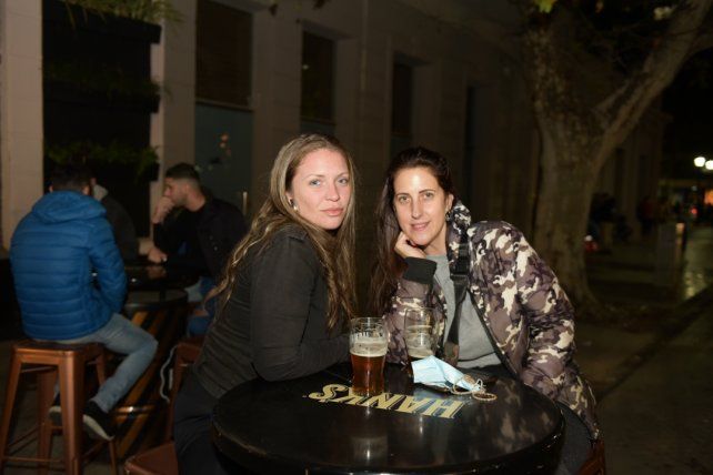 Julieta Lopez Molina y Débora Graffigna