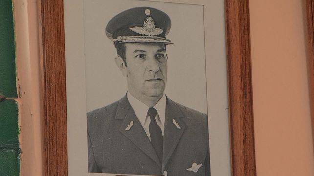Malvinas: el entrerriano Héctor Luis Destri recibió la cruz Honor al Liderazgo en Combate