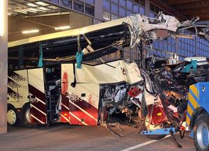 Mueren 28 personas, 22 de ellos ni&ntilde;os en tr&aacute;gico accidente en un t&uacute;nel suizo