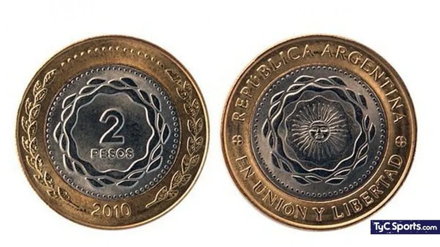 La moneda de dos pesos se vende en hasta 12 persos para recuperar el cobre de su aro exterior.&nbsp;