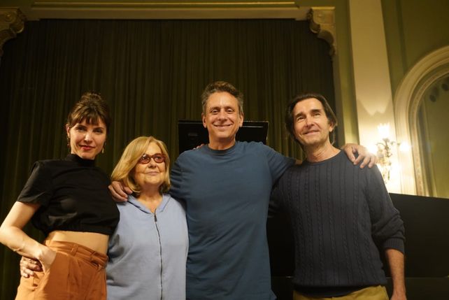 Josefina Scaglione, Nora González Pozzi, Juan Rodó y Guido Martínez Carbonell.