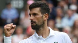 Djokovic sobrevive al huracán De Miñaur y avanza a cuartos de final en Wimbledon