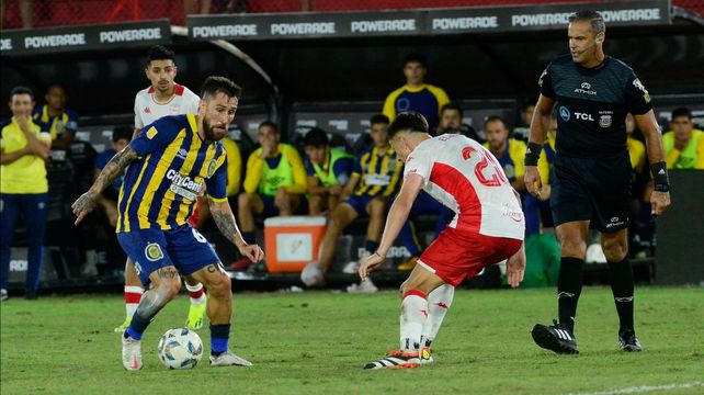 No pudo torcer el destino. El ingreso de Gómez por un improductivo Malcorra no alcanzó. Apenas un remate desviado en el final.