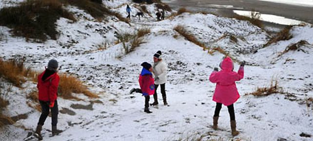 Una ola polar y fuertes nevadas cubrieron amplias zonas del pa&iacute;s