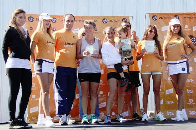 Este domingo, la ciudad se tiñó de naranja con la maratón Santa Fe Corre
