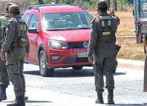 Detuvieron a 23 gendarmes por cobrar coimas a camioneros: pedían entre $50.000 y $600.000 para que puedan circular