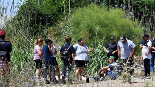 Familiares de Pacheco no encuentran consuelo tras el hallazgo del cadáver de la joven de 24 años.