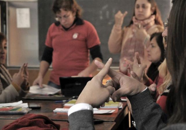 Por tercer año consecutivo, personal municipal se capacita en Lenguaje de Señas
