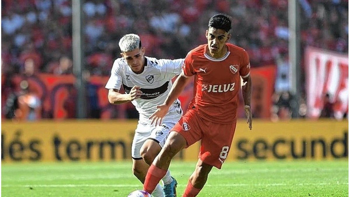 Platense recibe a Independiente, en la despedida de Tevez