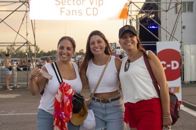 Melina Ribes, Carla Gauna, Romina Menichelli.   
