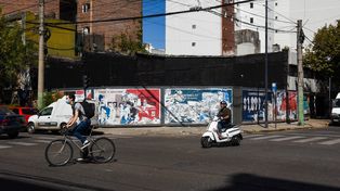 La esquina de Mendoza y Callao muestra este fenómeno urbano.