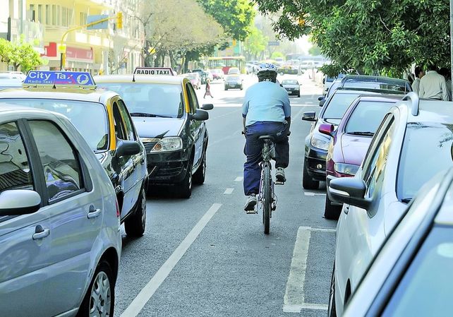 Todo conductor debe respetar las señales de tránsito para mejorar la Seguridad Vial.