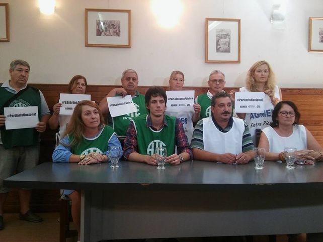 Encuentro entre AGMER y ATE para definir una agenda conjunta de trabajo frente a las propuestas salariales del gobierno.