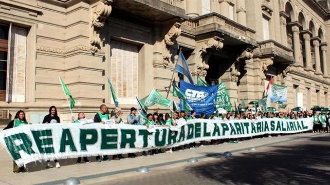 Empleados estatales están a la espera de que se active la cláusula gatillo. Eso será en noviembre.&nbsp;