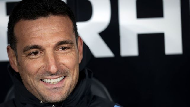 La selección argentina disputará dos amistosos en Estados Unidos y Scaloni probará alternativas.
