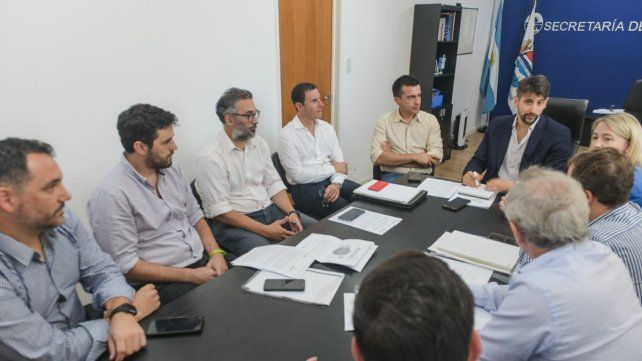 En Paraná trabajan en el traspaso del gobierno municipal